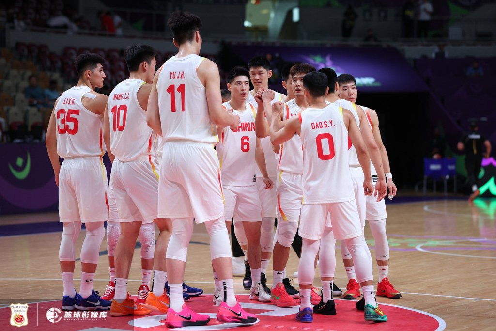 直通8强！中国男篮投射进步多点开花 本土教练也能带来全新面貌？
